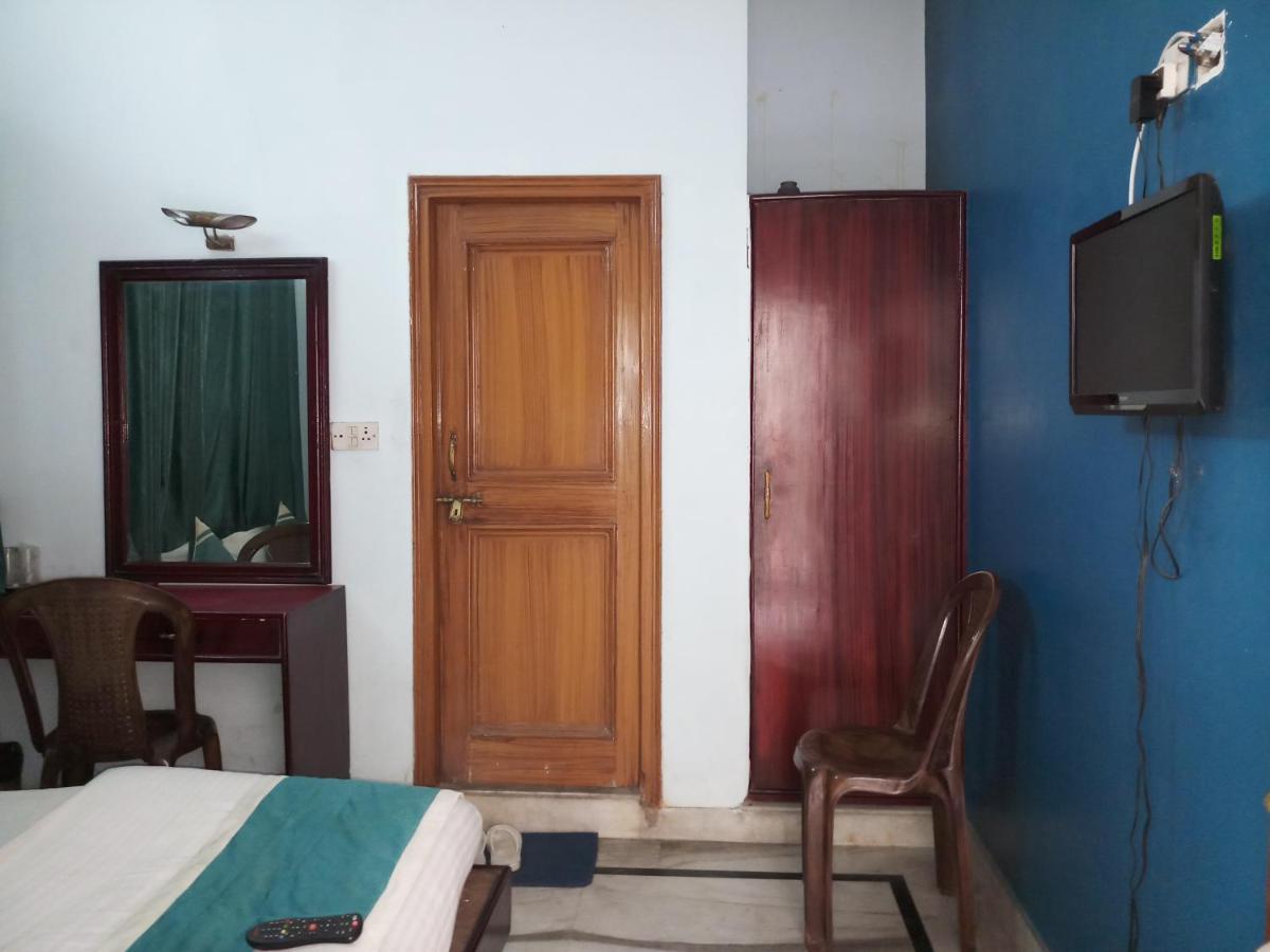 Hotel Mrignayani Gwalior Exterior foto